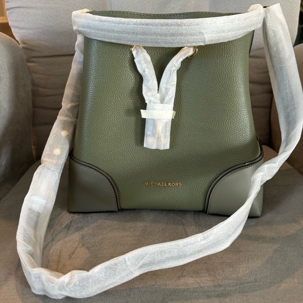Micheal Kors Purse